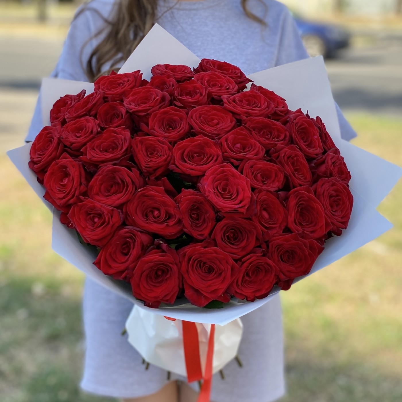 35 красных роз Premium 50 см.