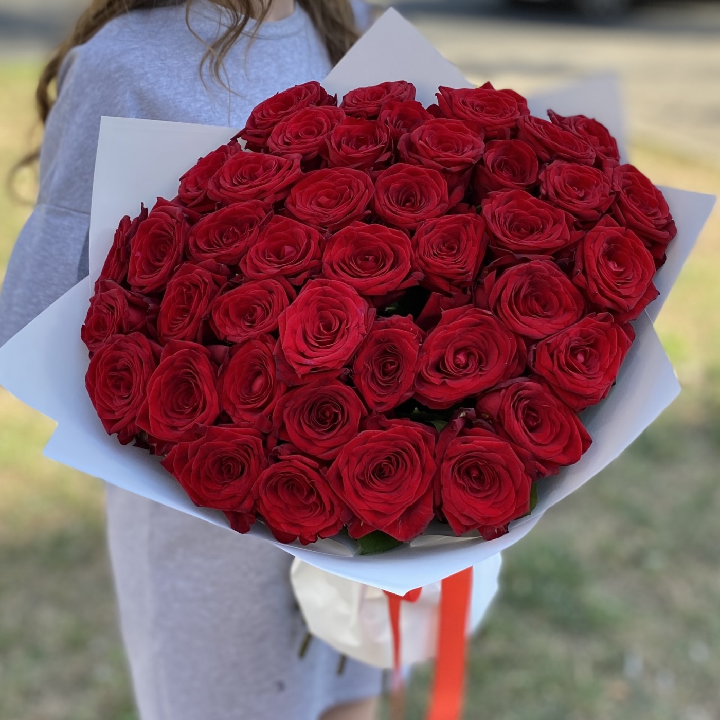 35 красных роз Premium 50 см.