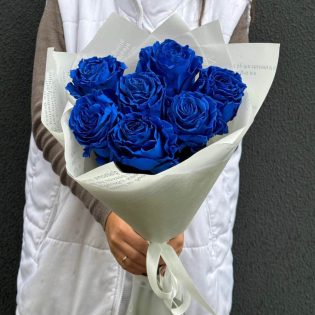 Букет из 7 синих роз Эквадор