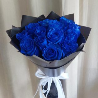 Букет из 13 синих роз Эквадор